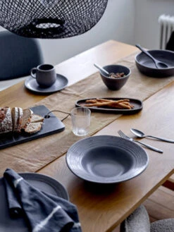 Bloomingville Raben Bord Grijs Ø30cm - Set Van 4 Stuks 7 Bloomingville Raben Bord Grijs Ø30cm - Set Van 4 Stuks -Bloomingville Deco Verkoop bloomingville raben bord grijs 30cm set van 4 stuk 3